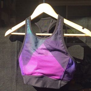 Lucy sports bra